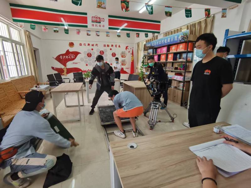 追星女孩心理学分析报告：华亭县广告片拍摄公司揭秘饭圈应援式传播逻辑